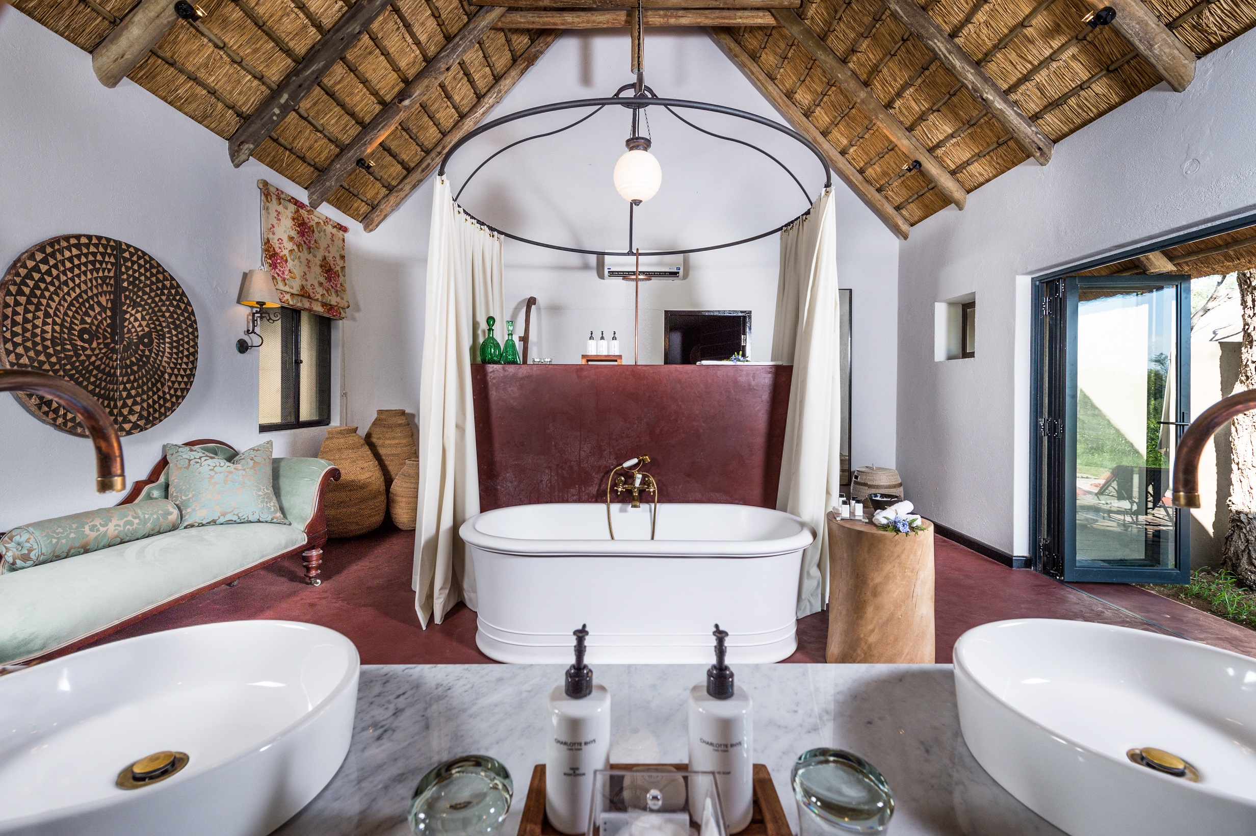 <p>The Ivory Presidential Suite at Sabi Sabi Selati Camp is the ultimate in luxury safari accommodation. This suite is perfect for guests looking for a private, exclusive, and indulgent safari experience. The Bathroom is beautifuly decorated to match the suite.</p>